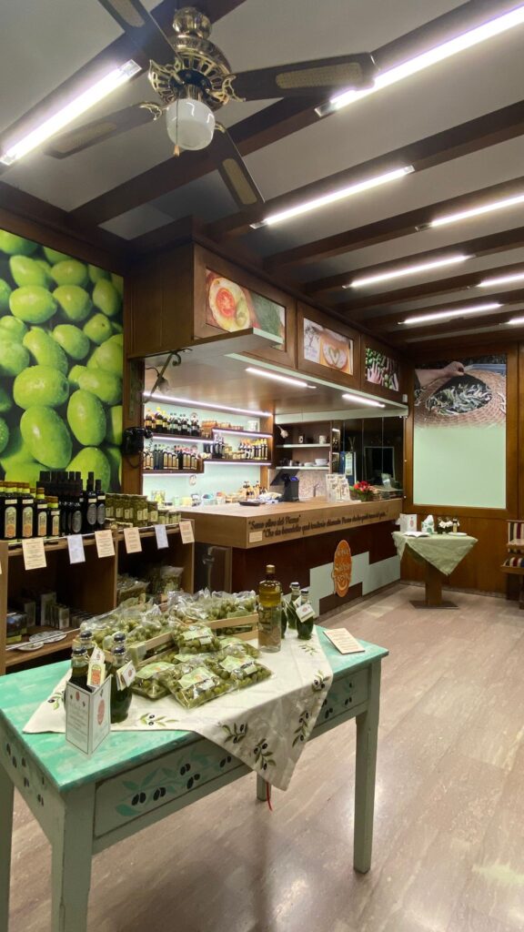 Interno Olio&Olive Via Giudea 10/12, 63100 Ascoli Piceno, AP